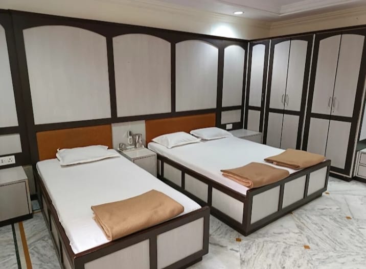 VIP Executive Suite Room